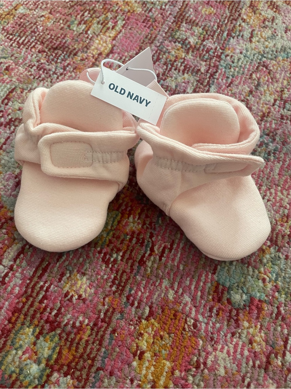Old Navy Baby Pink Soft booties, 6-12 months, NWT